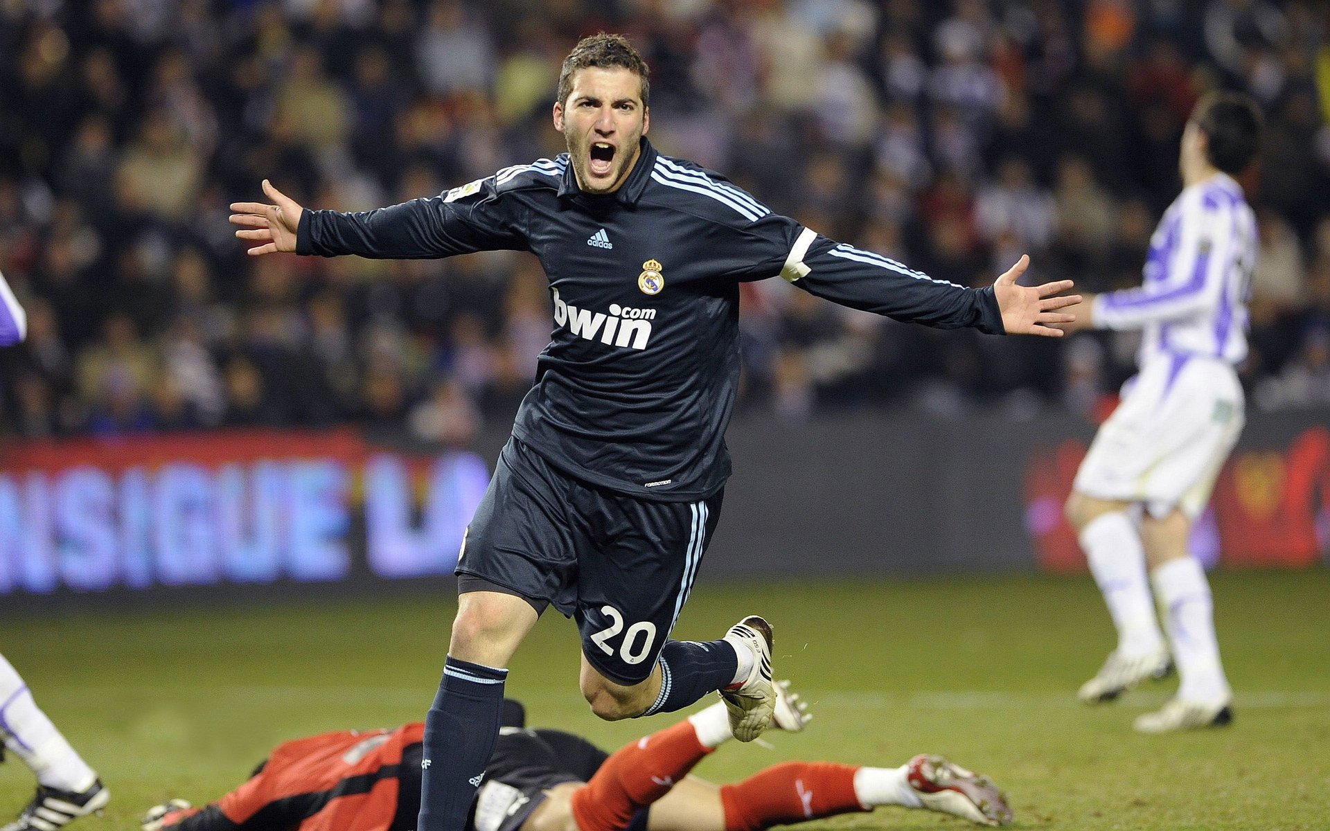 法甲英雄辈出:带领球队冲刺荣耀,法甲的强队