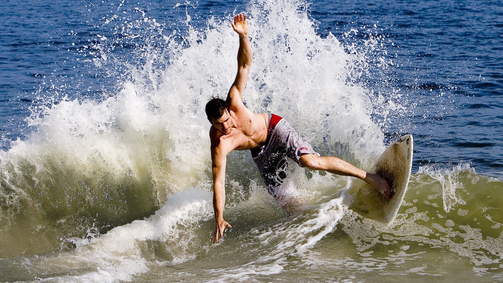 九游LOL-威少组织串联带动奇才进攻节奏，威少组织串联带动奇才进攻节奏的球员